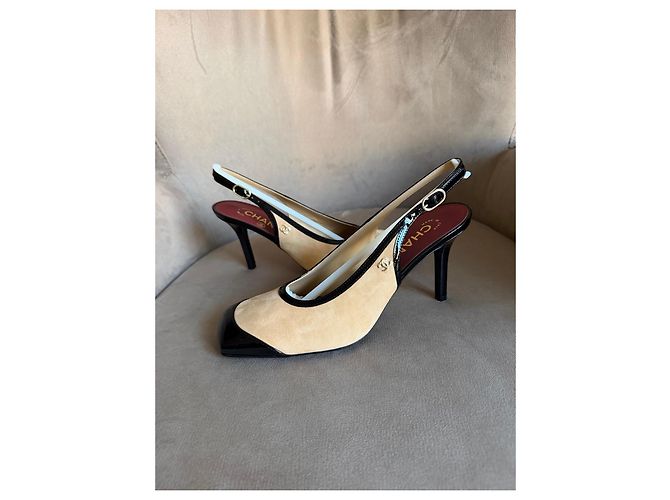 Décolleté slingback Chanel in camoscio beige e vernice nera Nero - vista 7