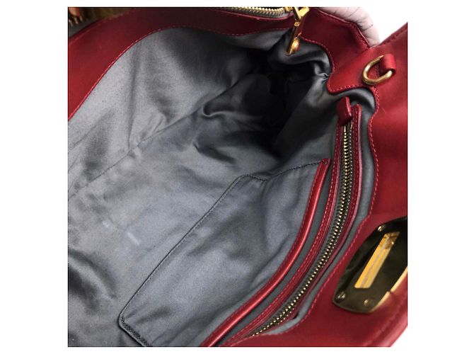 Bolsa de Ombro em Couro Matelassé Miu Miu Preto Rosa - vista 7