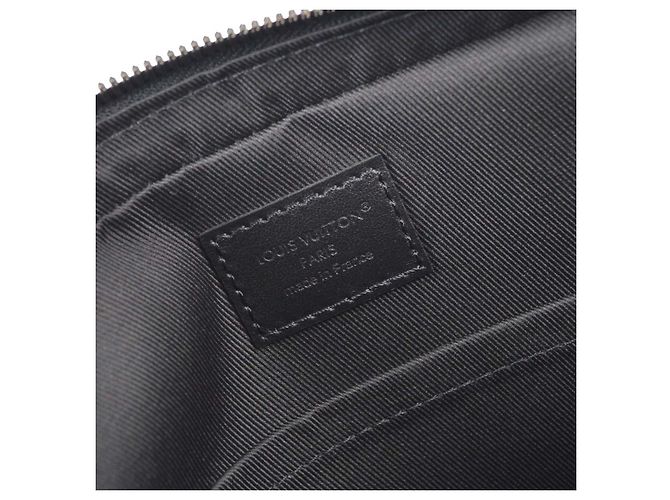 Louis Vuitton Trio Messenger Reverse Monogram Eclipse Canvas Schwarz - Ansicht 4