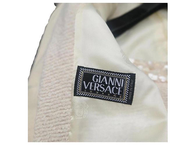 Gianni Versace Couture Tailleur Tweed Écru com Pérolas - vista 2