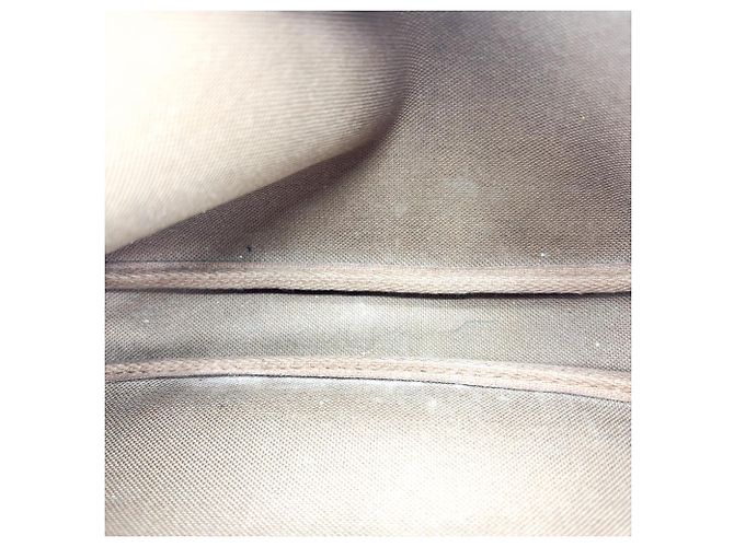 Louis Vuitton Pochette Accessoires Monogram Canvas Medium Marrom - vista 5