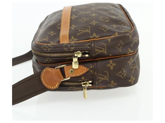 Louis Vuitton Reporter Monogram Canvas PM Marrom - vista 3
