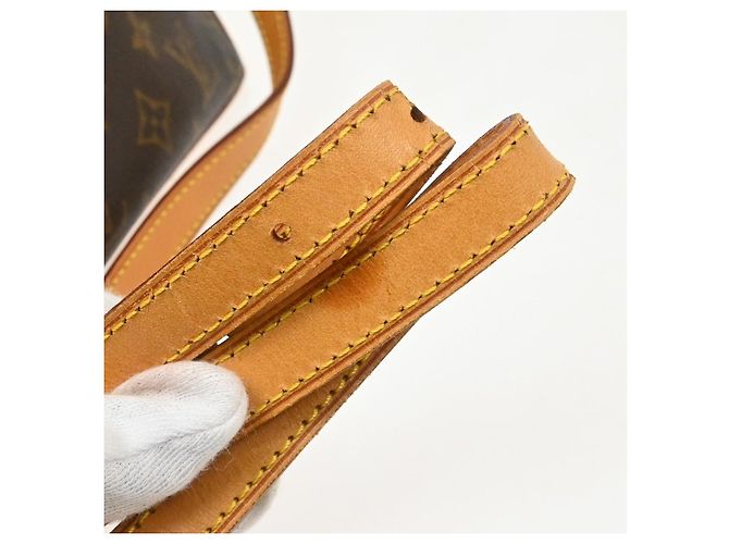Louis Vuitton Trotteur Monogram Canvas Marron - vue 6