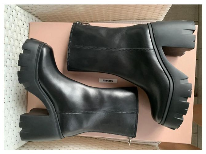 Botines Miu Miu de piel negra Negro - vista 3