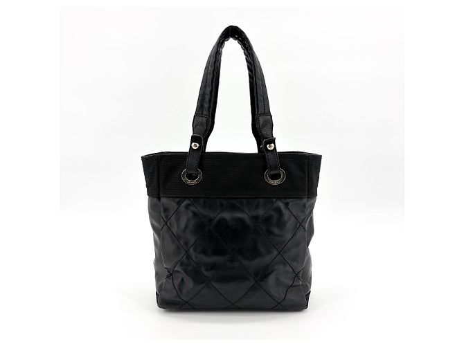 Chanel Biarritz Quilted Coated Canvas Small Negro - vista 2