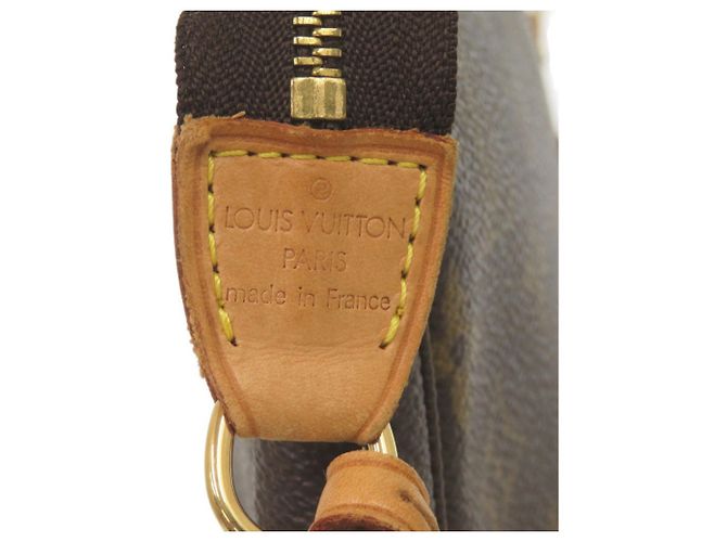 Louis Vuitton Pochette Accessoires Monogram Handbag Braun Monogramm - Ansicht 9