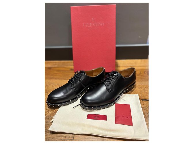 Valentino Garavani Scarpe Derby Rockstud Nero - vista 2