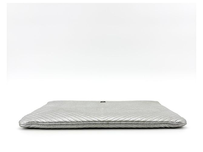 Chanel Cosmetic Case Camellia Caviar Silvery - view 5