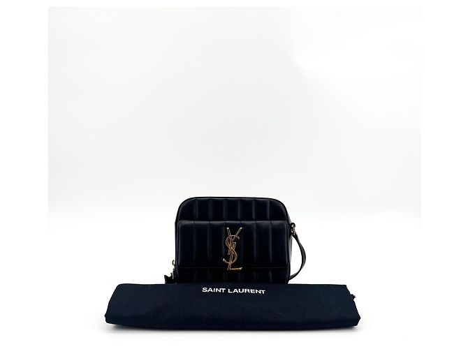 Autre Marque Saint Laurent Vicky Camera Vertical Quilted Leather Medium Negro - vista 2