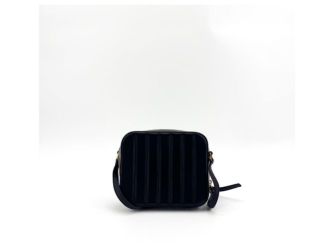 Autre Marque Saint Laurent Vicky Camera Vertical Quilted Leather Medium Negro - vista 3
