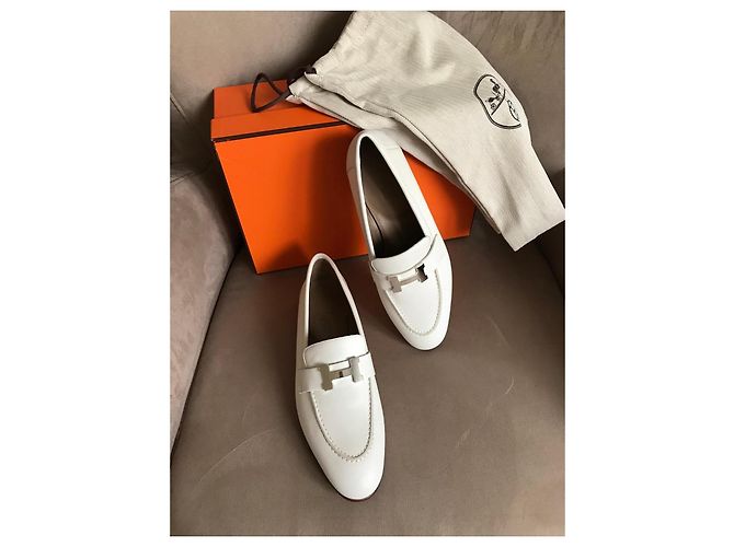 Hermès Weiße Leder-Loafer - Ansicht 2