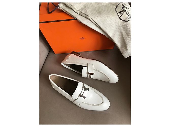 Hermès Weiße Leder-Loafer - Ansicht 3