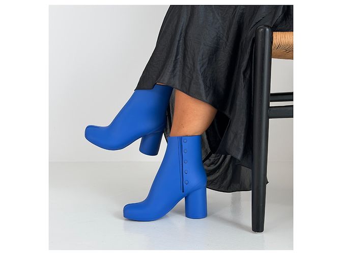 Maison Martin Margiela Maison Margiela Tabi Rubber Boots Delft Blue SS22 - vista 2