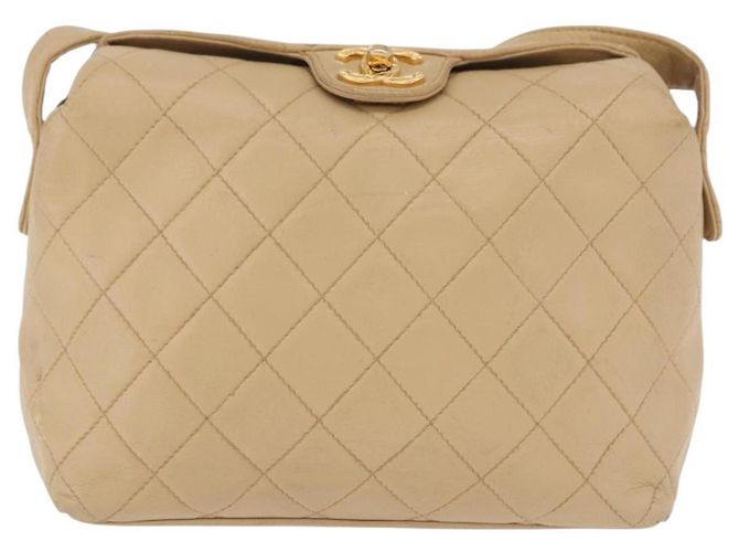 Borsa a tracolla CHANEL Matelasse in pelle d'agnello beige con CC dorato Auth 200437A D'oro - vista 13