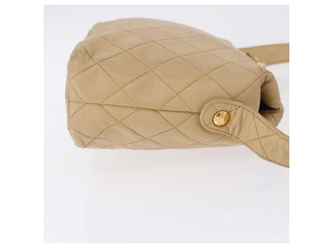Borsa a tracolla CHANEL Matelasse in pelle d'agnello beige con CC dorato Auth 200437A D'oro - vista 5