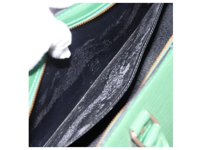 LOUIS VUITTON Epi Sac Triangle Hand Bag Green M52094 LV Auth 197179 Verde - vista 11