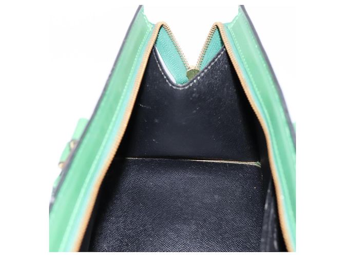 LOUIS VUITTON Epi Sac Triangle Hand Bag Green M52094 LV Auth 197179 Verde - vista 18