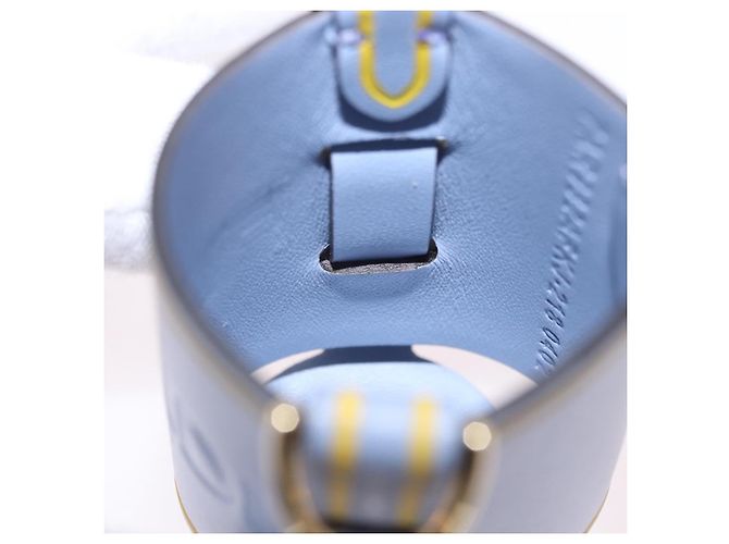 FENDI Dispenser Holder Pouch Leder Hellblau Gold Auth 202153M Golden - Ansicht 22