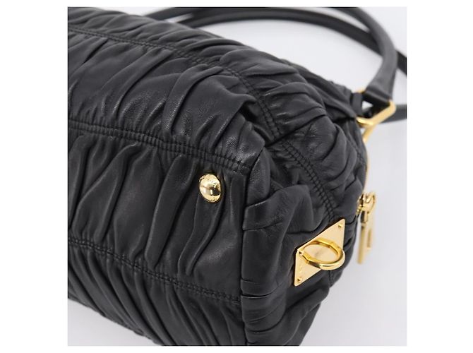 Bolsa de mão PRADA em couro preto e ouro Auth am12603SAM Dourado - vista 16