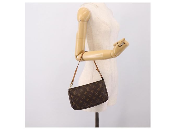 LOUIS VUITTON Monogram Pochette Accessoires Pouch M51980 LV Auth 203033A Monograma - vista 20