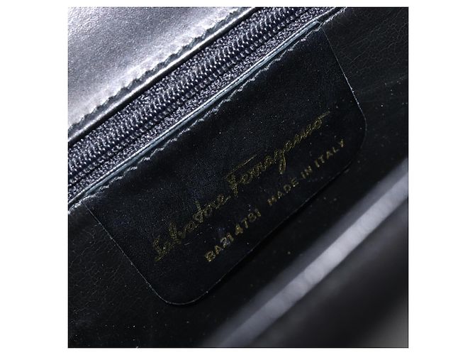 Borsa a tracolla Salvatore Ferragamo in pelle nera e oro Auth 202612 Nero - vista 12