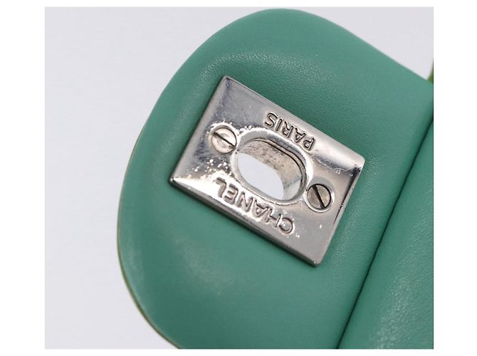 Borsa a tracolla CHANEL Matelasse in vernice verde con CC argento Auth ti3998A - vista 24