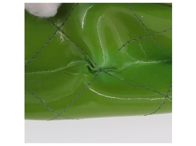 Borsa a tracolla CHANEL Matelasse in vernice verde con CC argento Auth ti3998A - vista 6