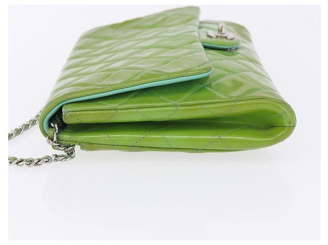Borsa a tracolla CHANEL Matelasse in vernice verde con CC argento Auth ti3998A - vista 7