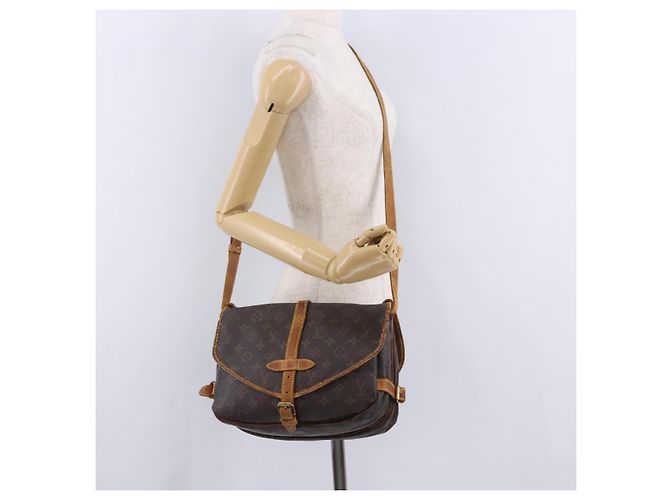 LOUIS VUITTON Monogram Saumur 30 Shoulder Bag M42256 LV Auth hk4112 Monogramma - vista 31