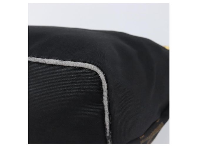 Pouch a mano FENDI Zucca Canvas Nero Marrone Auth 203003 - vista 15