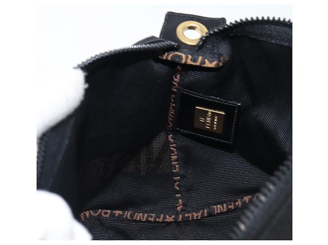 Pouch a mano FENDI Zucca Canvas Nero Marrone Auth 203003 - vista 20