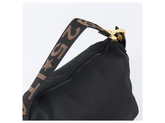 Pouch a mano FENDI Zucca Canvas Nero Marrone Auth 203003 - vista 6