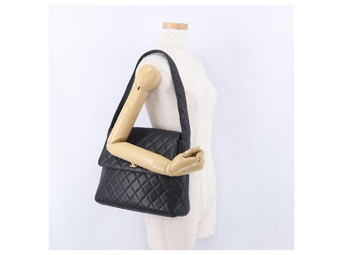 CHANEL Matelasse Turn Lock Shoulder Bag Caviar Skin Black Gold CC Auth 203228V Golden - view 29