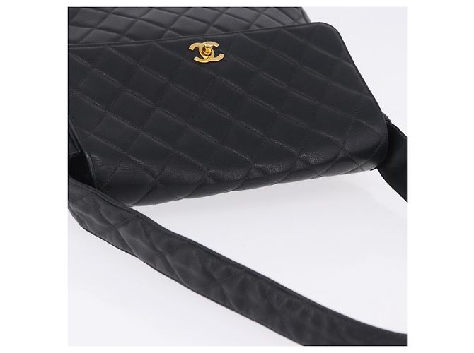 CHANEL Matelasse Turn Lock Shoulder Bag Caviar Skin Black Gold CC Auth 203228V Golden - view 6
