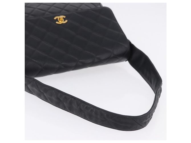 CHANEL Matelasse Turn Lock Shoulder Bag Caviar Skin Black Gold CC Auth 203228V Golden - view 7