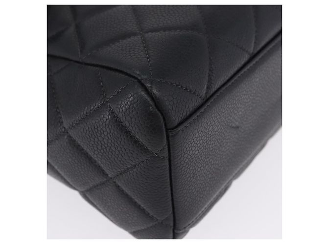 CHANEL Matelasse Turn Lock Shoulder Bag Caviar Skin Black Gold CC Auth 203228V Golden - view 8
