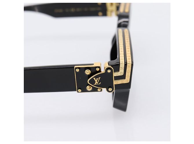 LOUIS VUITTON 1.1 Millionaire Sunglasses Plastic Black Gold Z1165E Auth 203374M Nero - vista 4
