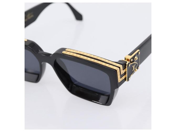 LOUIS VUITTON 1.1 Millionaire Sunglasses Plastic Black Gold Z1165E Auth 203374M Nero - vista 8