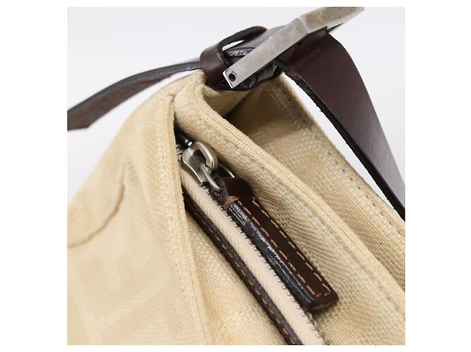 Borsa a tracolla FENDI Zucca Canvas Mamma Baguette Beige Silver Auth 202919V Argento - vista 20