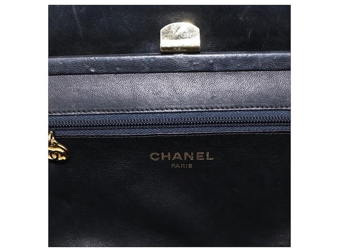 Borsa a tracolla CHANEL Matelasse con catena in pelle d'agnello nera e oro CC Auth 200758V Nero D'oro - vista 11