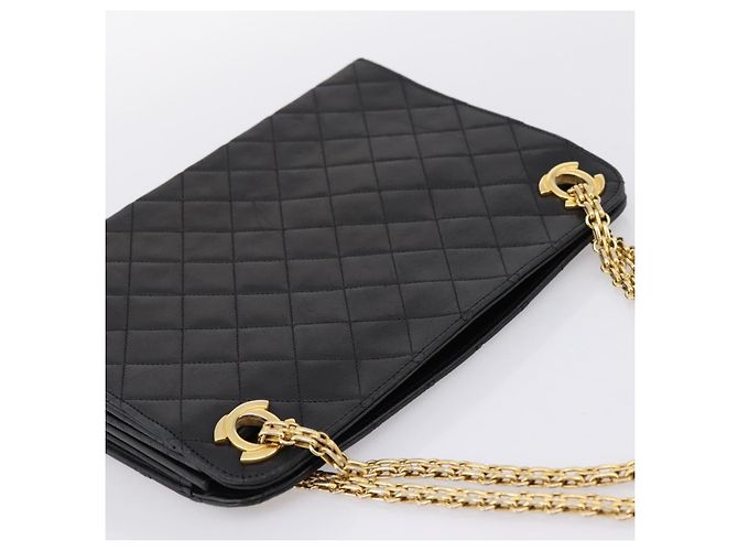 Borsa a tracolla CHANEL Matelasse con catena in pelle d'agnello nera e oro CC Auth 200758V Nero D'oro - vista 6