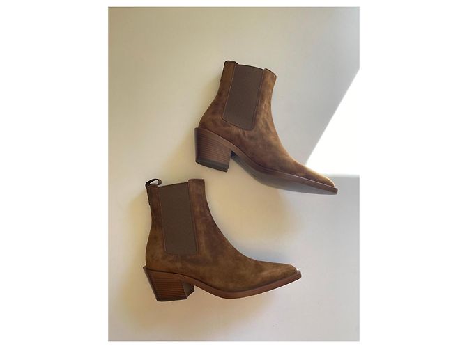 Gianvito Rossi Stivaletti in camoscio marrone - vista 11
