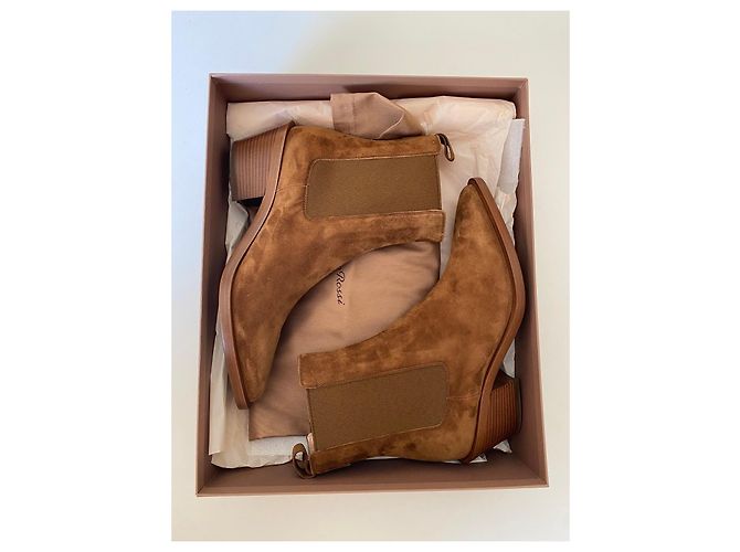 Gianvito Rossi Stivaletti in camoscio marrone - vista 2