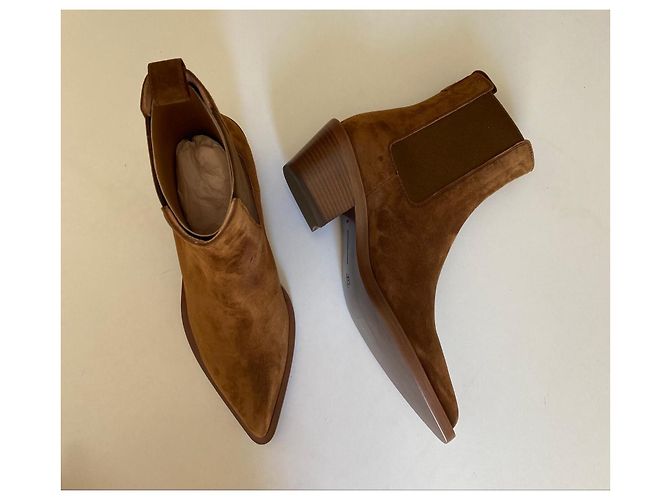 Gianvito Rossi Stivaletti in camoscio marrone - vista 6