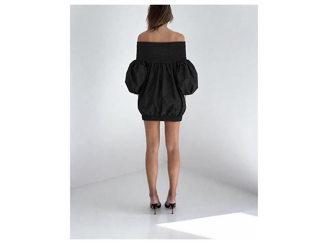 Jean Patou Patou Runway Herbst 2023 Schwarzes Off-Shoulder Minikleid - Ansicht 6