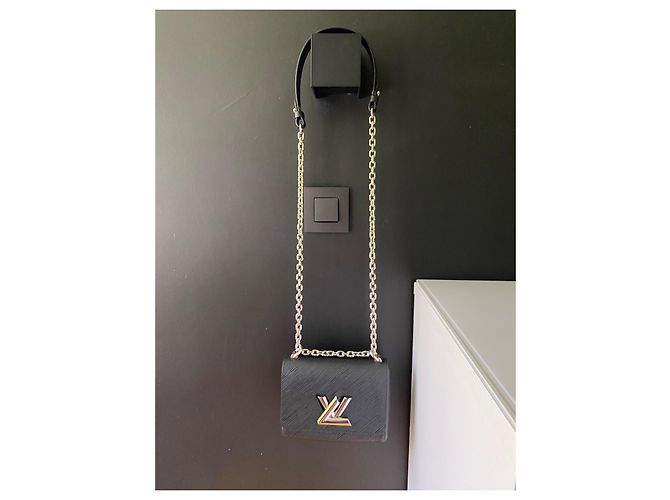 Louis Vuitton Twist MM Borsa Pelle Epi Nera Nero - vista 2