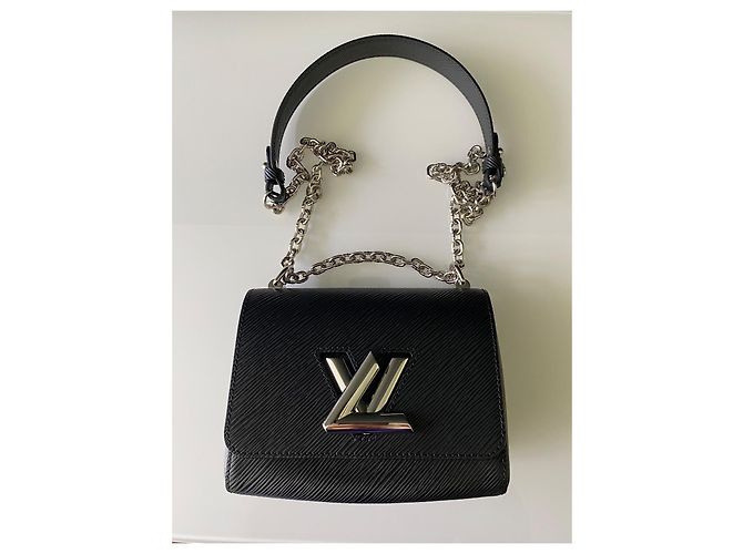 Louis Vuitton Twist MM Borsa Pelle Epi Nera Nero - vista 3