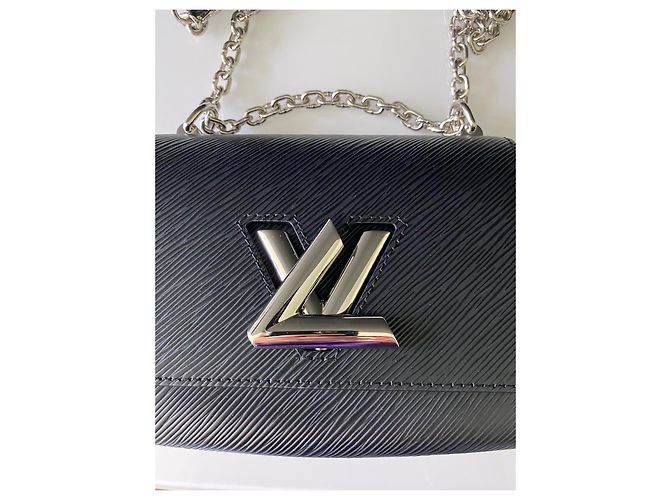 Louis Vuitton Twist MM Borsa Pelle Epi Nera Nero - vista 4