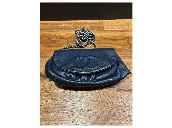 Chanel Borsa a patta in pelle grana blu navy Blu scuro - vista 13