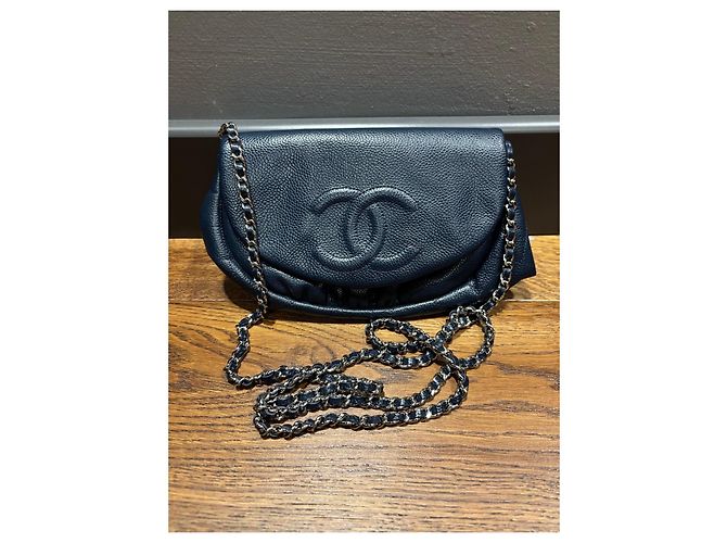 Chanel Borsa a patta in pelle grana blu navy Blu scuro - vista 14
